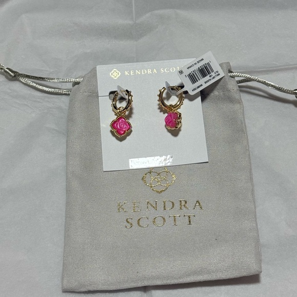 NWT Kendra Scott Mallory Gold Huggie Convertible Earrings in Blush Roses - Picture 9 of 12